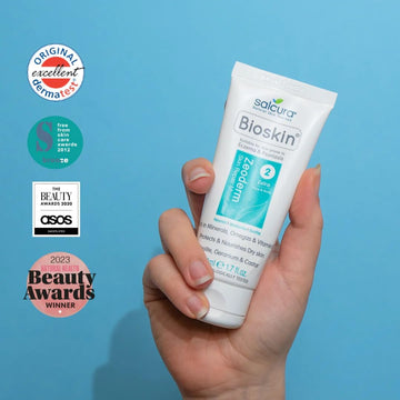 Salcura Natural Skin Therapy, Bioskin Zeoderm Skin Repair Moisturiser, Including Natural Ingredients Relieves Itchiness & Soothes Irritation, Ideal For Severely Dry & Dehydrated Skin 50Ml