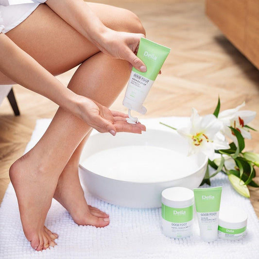 Delia Cosmetics - Good Foot - Softening Foot Mask - Moisturizes, Smoothes And Tones - Protects Against Dryness –Forget About Dry And Rough Skin – Vegan Formula - 90Ml