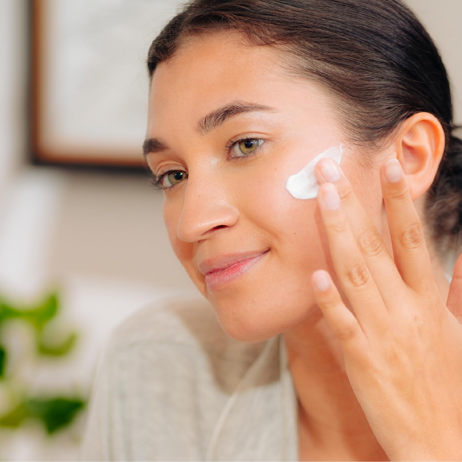 Tree Of Life Beauty Moisturizer, Vitamin C Face Cream - Hydrating & Brightening Lotion, Reduces Dark Spots - Dermatologist-Tested For Dry Sensitive Skin - Whitening Facial Skin Care - 1.7 Fl Oz : Beauty & Personal Care