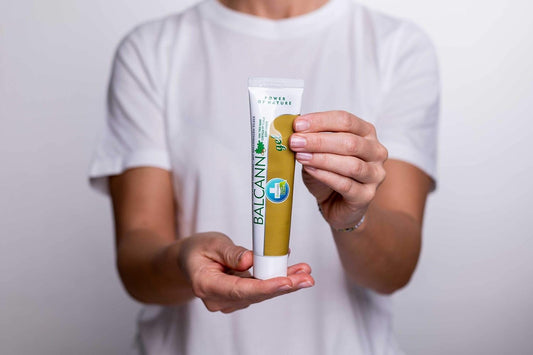 Annabis BALCANN Natural Vegan Hemp Skin Gel with Oak Bark, Soothing Moisturizer, 50 ml