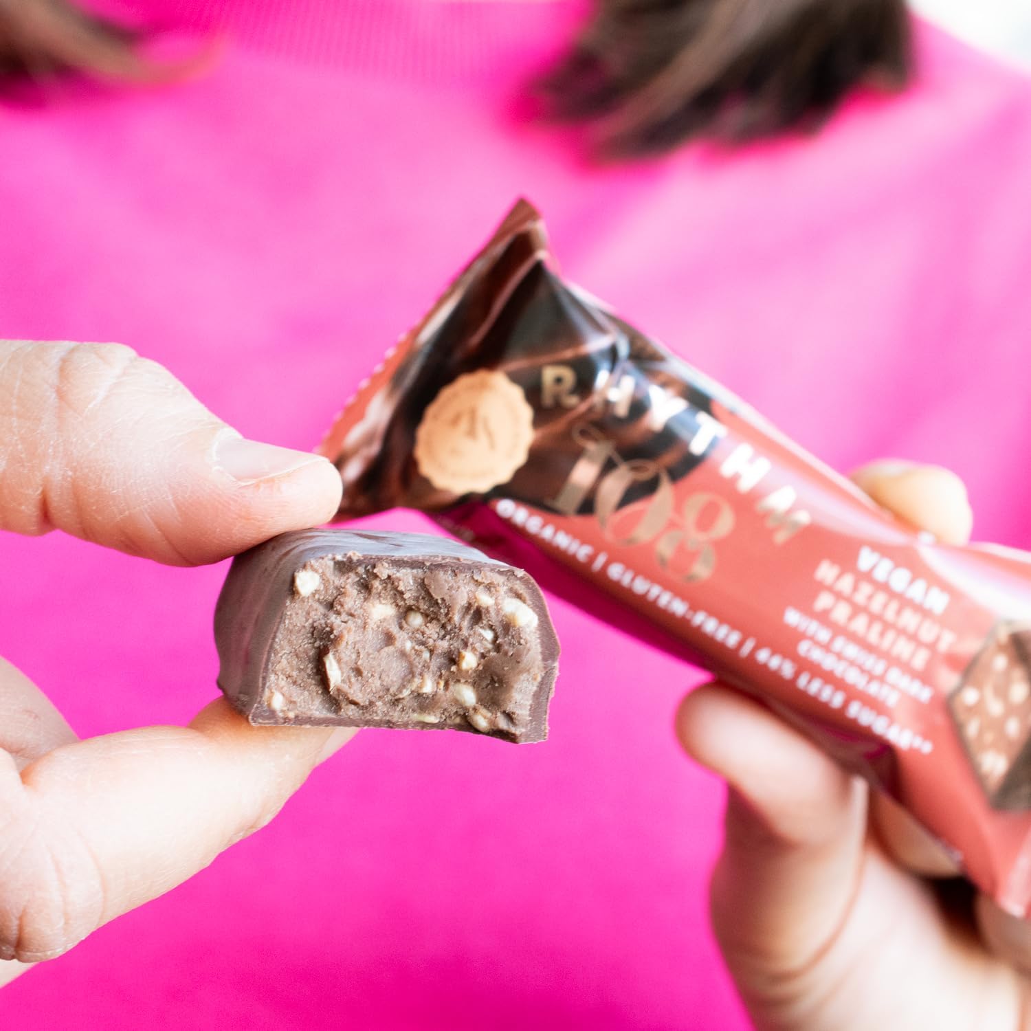 Rhythm 108 Swiss Vegan Hazelnut Praline Bar with Dark Chocolate 15 x 33g : Amazon.co.uk: Grocery