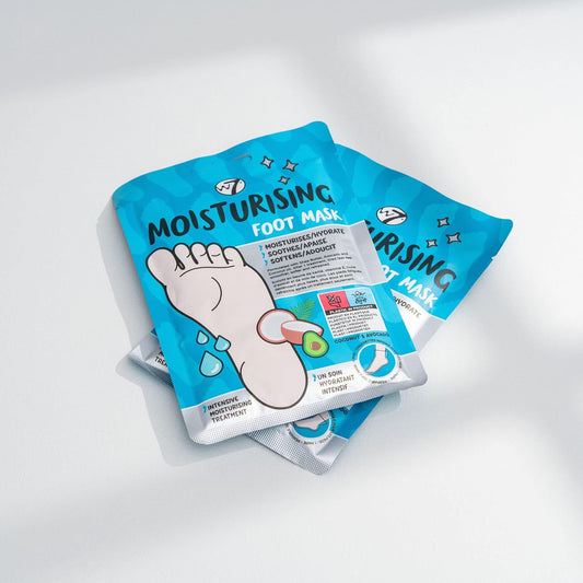 W7 Moisturizing Foot Mask Treatment - At Home Intense Hydration Sock Set - 2 Pairs - With Shea Butter, Vitamin E & Coconut Oil