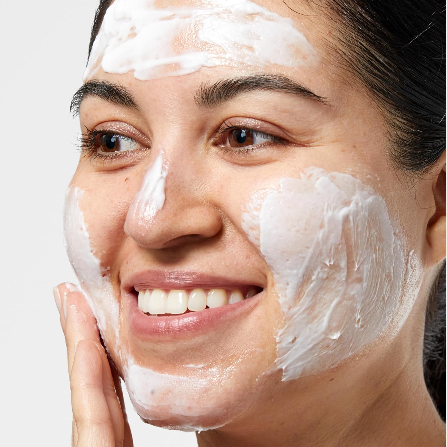 Clinique 7 Day Daily Gentle Face Exfoliator Lightweight Scrub Cream With Silica For All Skin Types, Mini Travel Size, 0.5 Fl Oz : Beauty & Personal Care