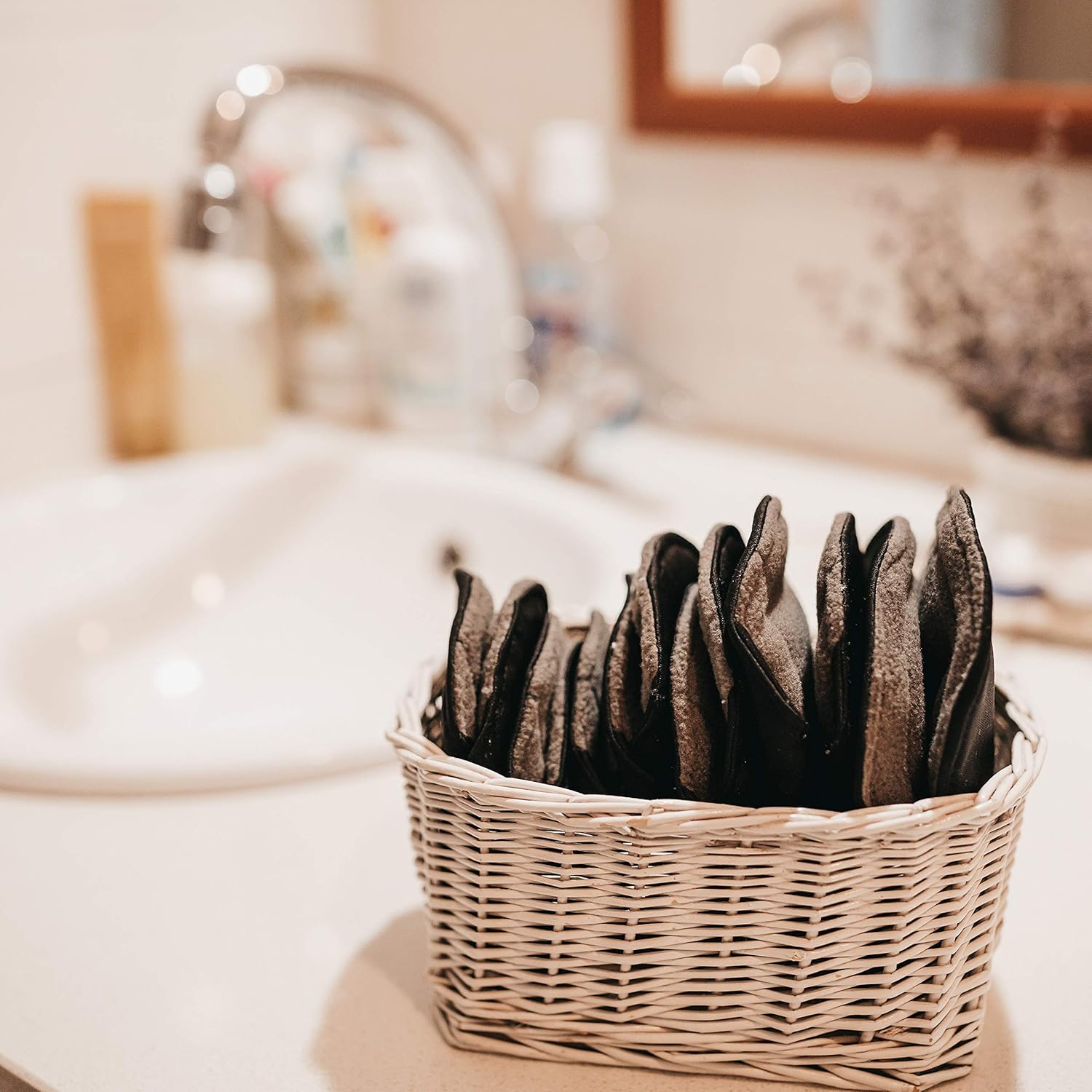 Bamboo Sanitary Pads with Discreet Black Pouch | Light Flow Reusable Panty Liners for Women | Zero Waste and Environmentally Friendly | Washable Panty Liners | Reusable Sanitary Towels | Bambaw : Amazon.co.uk: Health & Personal Care