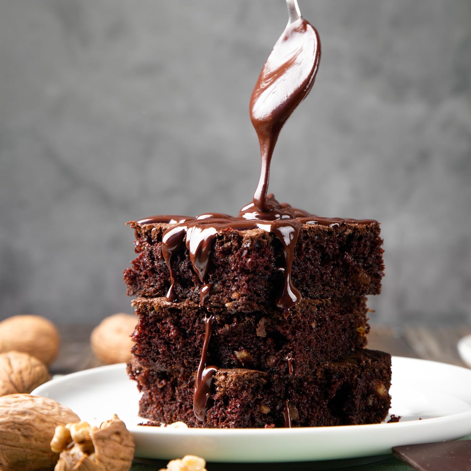 Yupik Organic Hot Chocolate Mix, Vegan, 2.2 lb, Drinking Chocolate, Hot Cocoa Mix, Lactose-Free, Dissolves Easily, Alkaline Cocoa Powder, Gluten-Free, Plant-Based : Grocery & Gourmet Food