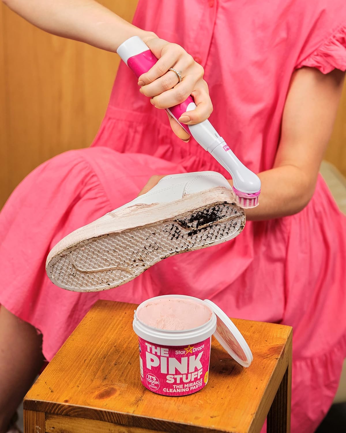 Stardrops - The Pink Stuff - The Miracle Scrubber Kit - 2 Tubs of The Miracle Cleaning Paste With Electric Scrubber Tool and 4 Cleaning Brush Heads : Health & Household