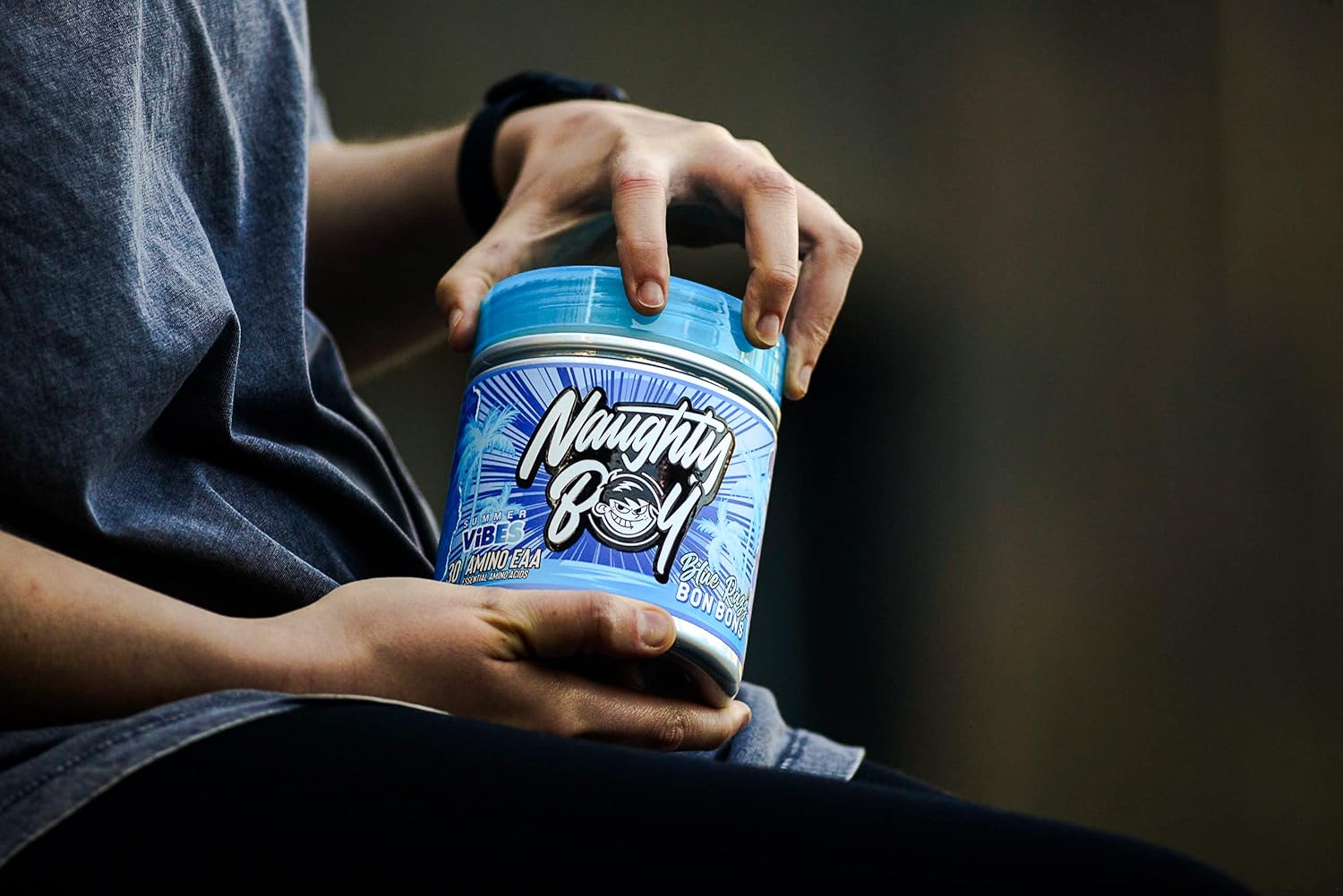 Naughty Boy Summer Vibes Essential Amino Acids with All 3 BCAA's and 9 EAA's in Total, Clinically Dosed Amino Acid Drink, Supplements for Men & Woman - 345g/30 Servings (Summer Fruits) : Amazon.co.uk: Health & Personal Care