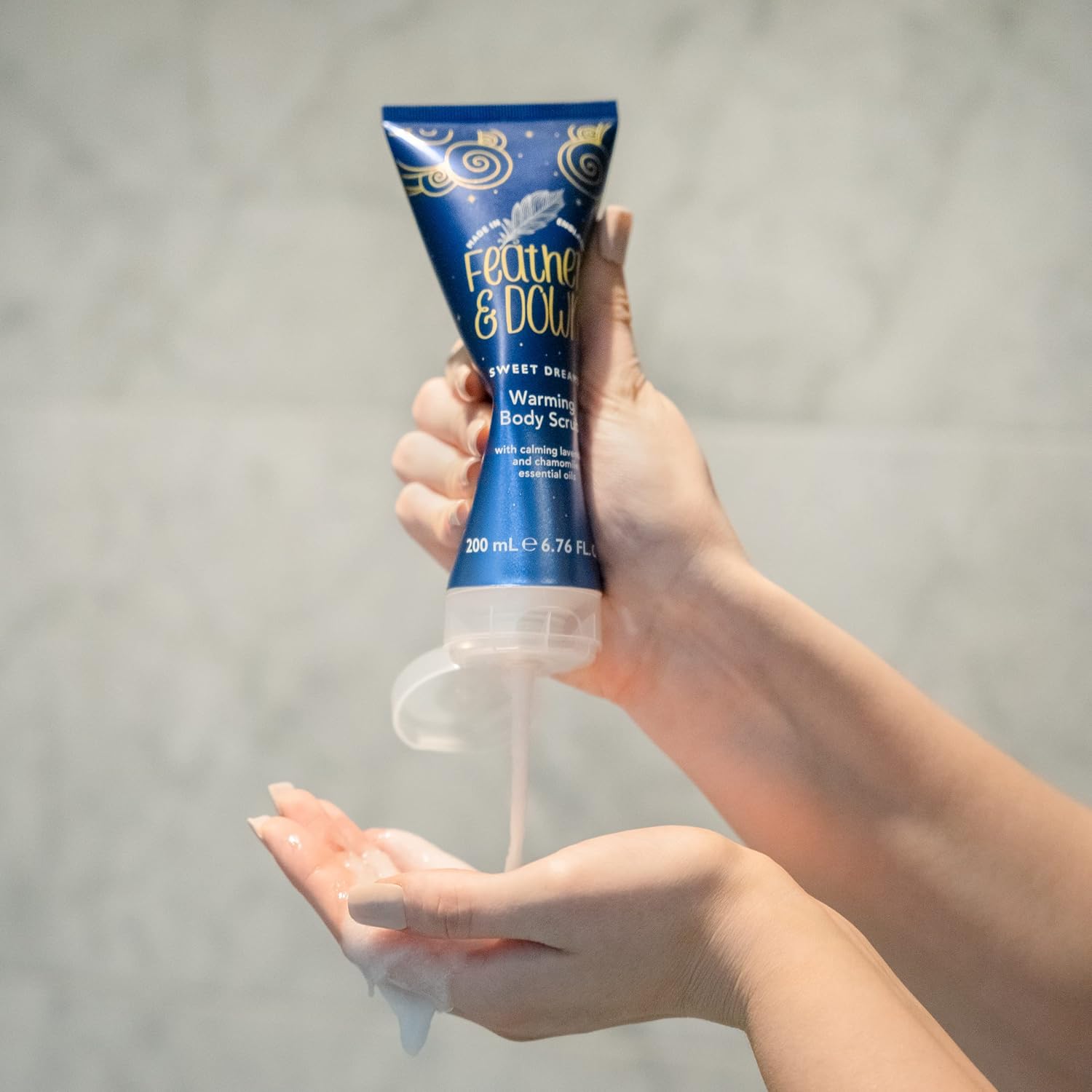 Feather & Down Warming Body Scrub (200ml) - With Calming Lavender & Chamomile Essential Oils. Exfoliates & Gently Warms Tired Muscles. Relieving Tensions from the day. : Amazon.co.uk: Beauty