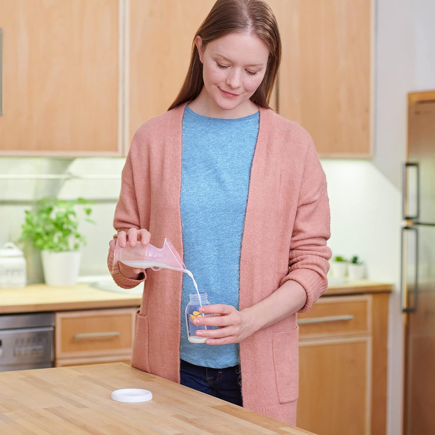 Medela Silicone Breast Milk Collector, Milk Saver With Spill-Resistant Stopper, Suction Base And Lanyard, 3.4 Oz/100 Ml : Baby