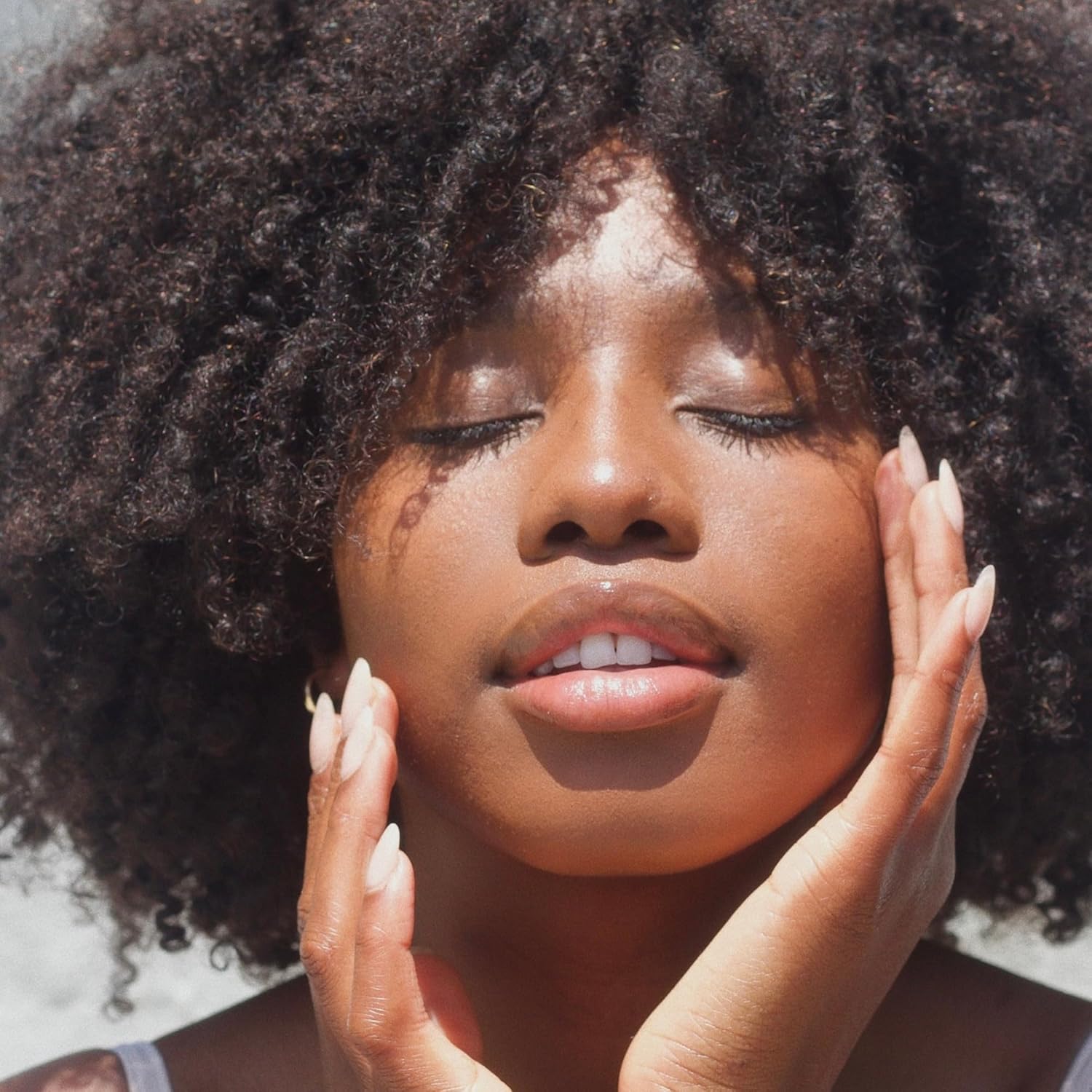 Summer Fridays ShadeDrops Broad Spectrum SPF 30 Mineral Milk Sunscreen with Zinc Oxide - Lightweight, Moisturizing Formula with a Soft, Natural Finish (1.7 Fl Oz) : Beauty & Personal Care