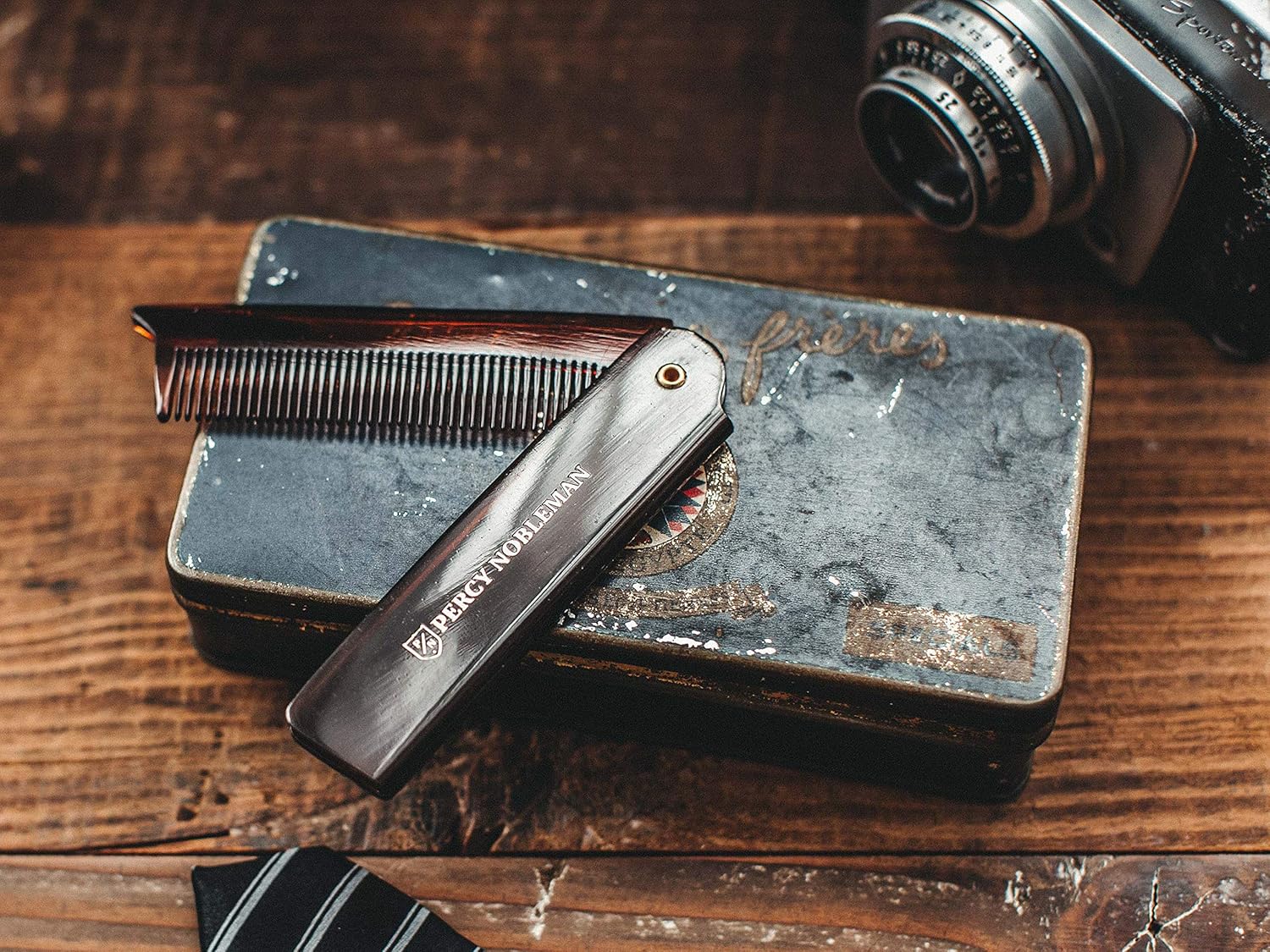 Acetate Folding Beard & Hair Comb by Percy Nobleman, Ideal for use on Beards & Hair. : Amazon.co.uk: Beauty