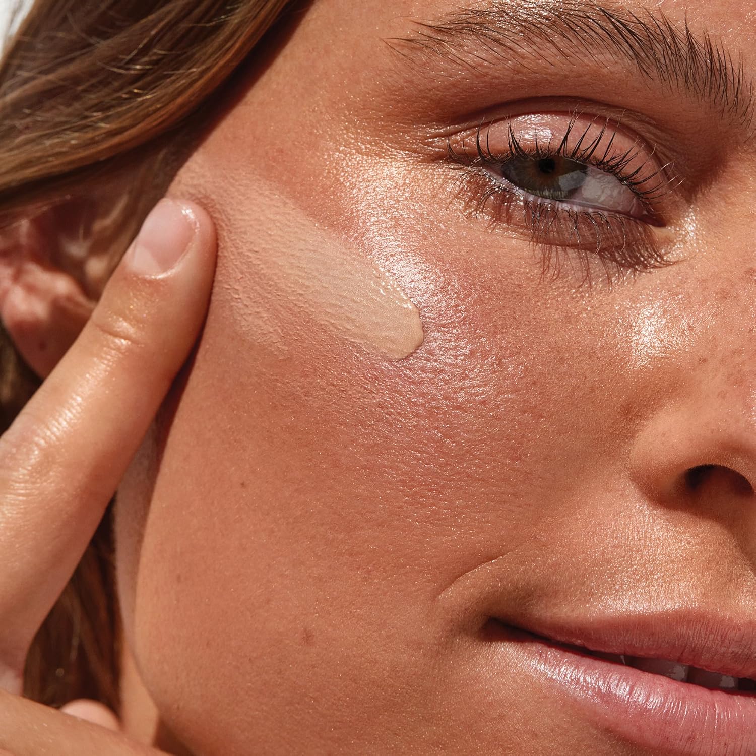 Saie Sunvisor Broad Spectrum Sunscreen Moisturizer Spf 35 - Hydrating Daily Face Sunscreen With 100% Sheer Mineral Zinc Oxide, Hyaluronic Acid + Vitamin C For Radiant, Dewy Skin (1.35 Fl Oz) : Beauty & Personal Care