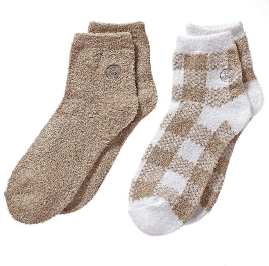 Earth Therapeutics Aloe Vera Socks – Infused With Natural Aloe Vera & Vitamin E – Helps Dry Feet, Cracked Heels, Calluses, Dead Skin – Use With Your Favorite Lotions – Tan Plaid (2 Pairs)