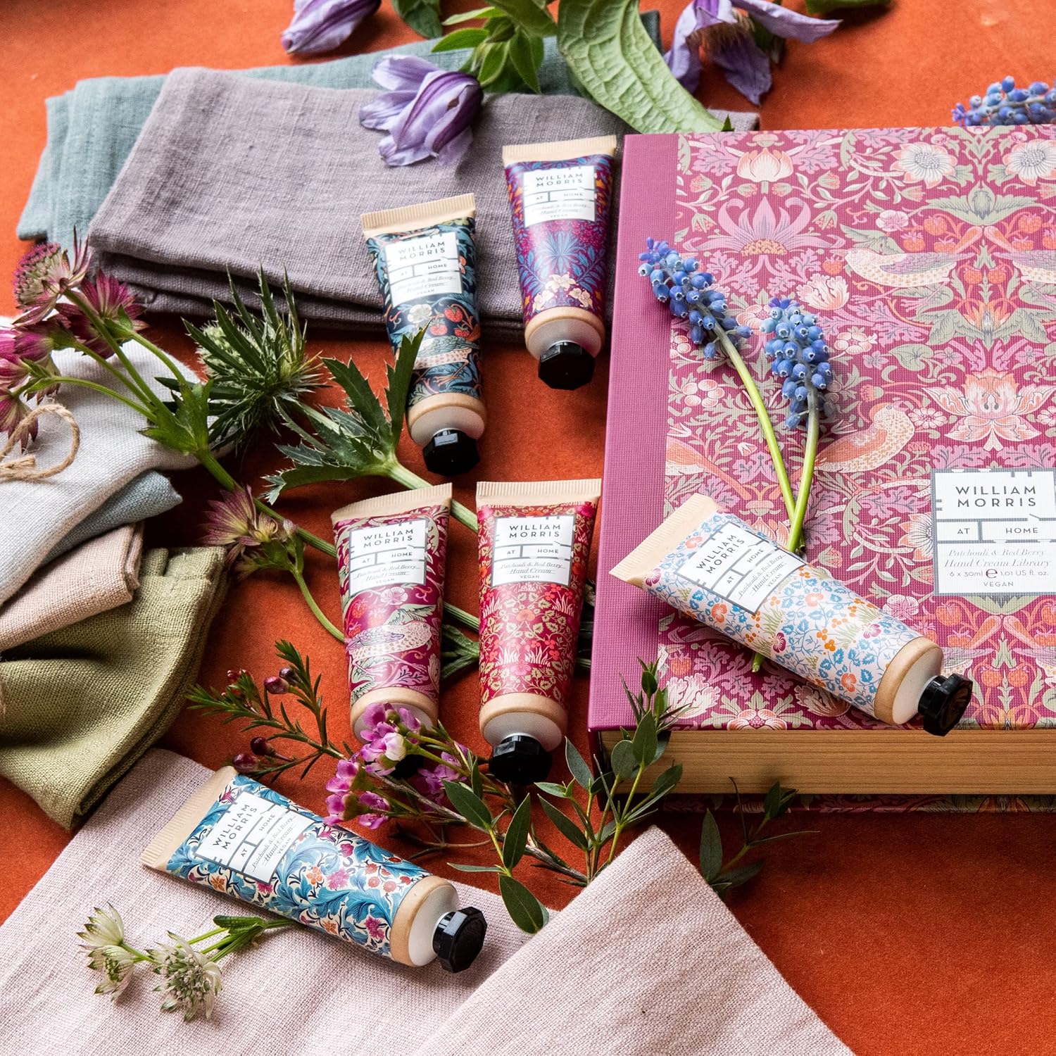 William Morris at Home Patchouli & Red Berry Hand Cream Gift Set Collection | Infused With Shea Butter & Essential Oils | Travel Friendly Sizes | 6 x 30ml : Amazon.co.uk: Beauty
