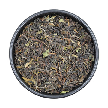 Darjeeling Loose Leaf Tea Ftgfop1 -  Finest Grade 2Nd Flush, Carefully Hand Picked, 100% Pure Unblended Tippy Golden Flowery Orange Pekoe. Delicious Highgrown From Famous Gardens (Darjeeling Ftgfop1)