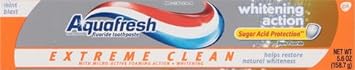 Aquafresh Extreme Clean Whitening Action Fluoride Toothpaste for Cavity Protection, 5.6 ounce