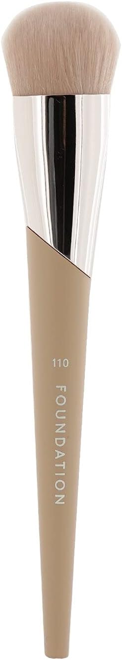 Fenty Beauty By Rihanna Full-Bodied Foundation Brush 110