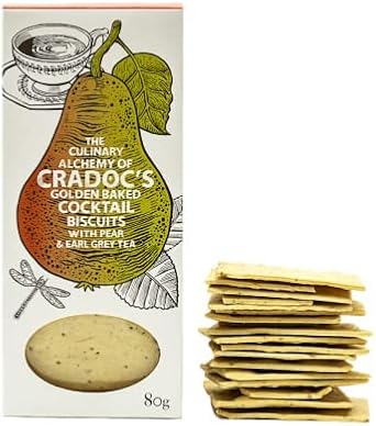 Luxury Cheese and Port Hamper with 2x Snowdonia Cheese Truckles & Chutney, Churchills Port & Cradocs Pear Crackers - From Great British Trading : Amazon.co.uk: Grocery