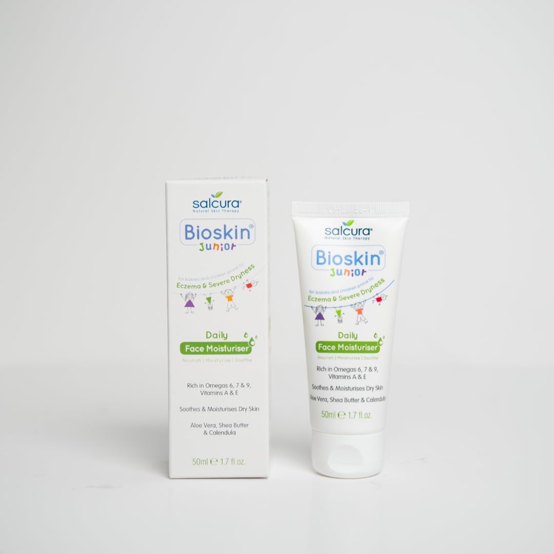 Salcura Natural Skin Therapy, Bioskin Junior Daily Face Moisturiser, Packed With Natural Ingredients, Soothes Irritation, Nourish & Sooth Dryness & Flakiness 50ml : Amazon.co.uk: Beauty