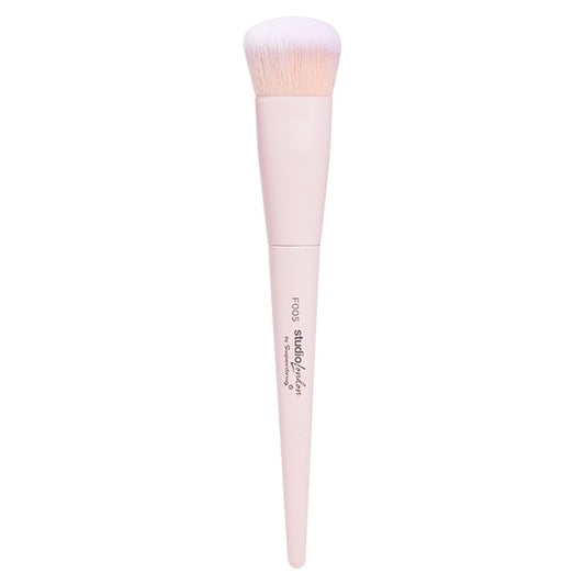 Studio London Foundation Brush