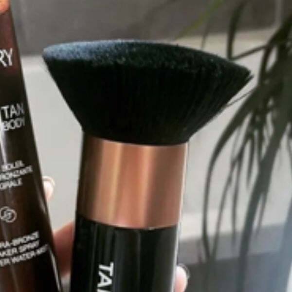 Tandi Luxury Tanning Brush - For Face And Body