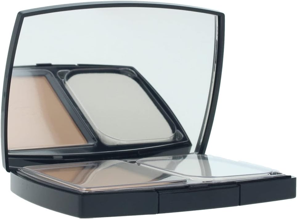 Ultra Le Teint Compact Foundation - B30 Medium Shade Neutral Undertone By Chanel For Women - 0.45 Oz Foundation