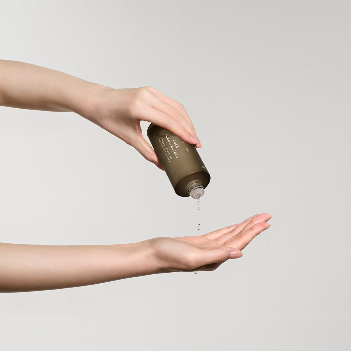 Superegg Pure Transparency Treatment Essence: For Bright, Plump, Glowing Skin. Essence With 8D Hyaluronic Acid, Galactomyces Ferment Filtrate, Cica Peptide. 100 Ml / 2 Fl Oz : Beauty & Personal Care