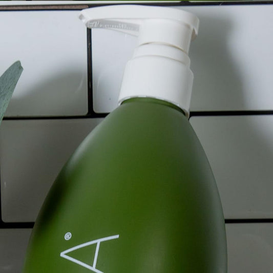 Loma Hair Care Liter Pump