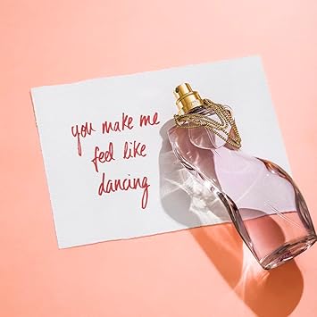 Shakira Perfumes - Dance by Shakira for Women - Long Lasting - Femenine, Charming and Modern Perfume - Fruity Floral Notes - Ideal for Day Wear - 50 ml : Amazon.co.uk: Beauty