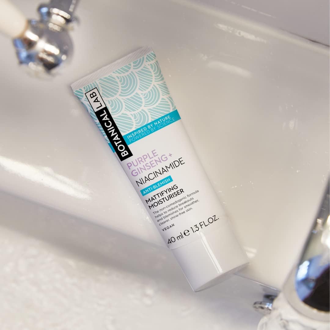 Botanical Lab Purple Ginseng + Niacinamide Anti-Blemish Mattifying Moisturiser 40ml | Minimises the appearance of pores & reduces shine to leave skin looking mattified : Amazon.co.uk: Beauty
