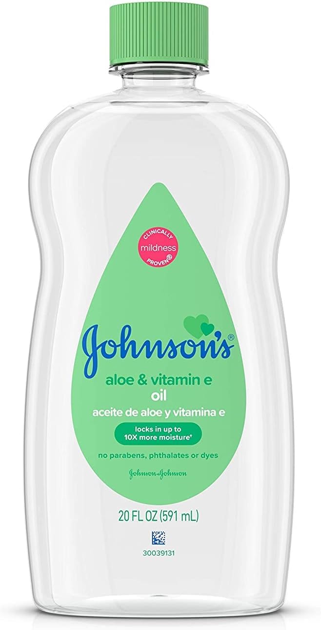 JOHNSON'S Aloe Vera & Vitamin E Baby Oil 20 oz (Pack of 4)