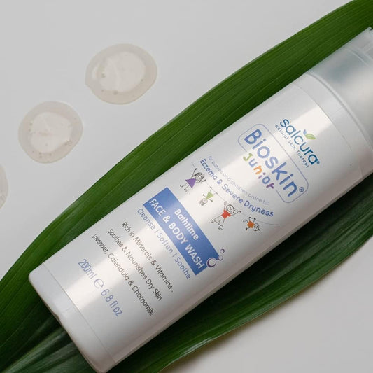 Salcura Natural Skin Therapy, Bioskin Junior Face & Body Wash, Low-Foamy Wash Will Hydrate, Nourish & Support The Severely Dry Skin When Showering Or Bathing, Lavender & Calendula 200Ml