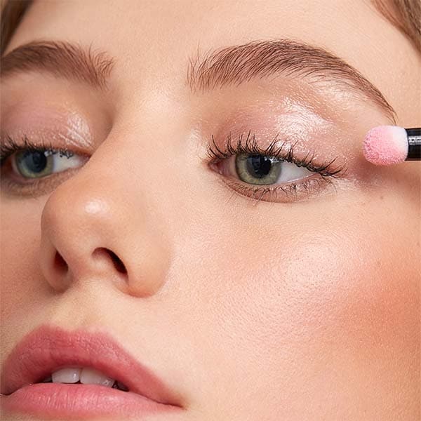The Eye Gloss 501