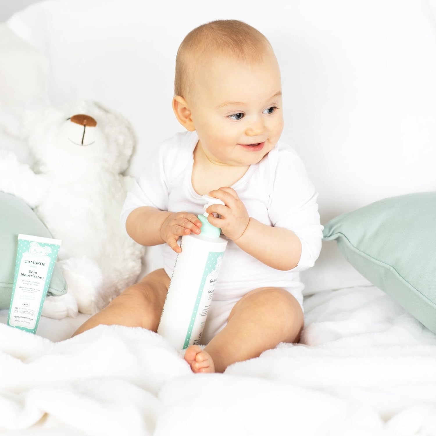 Gamarde Organic Cosmetics: Baby Cleansing Gel (Without Soap), 100% Natural, Dermatologically Tested Baby Product, Hypoallergenic Cleansing For Skin And Hair, Baby Cream For Babies And Toddlers, 400 Ml