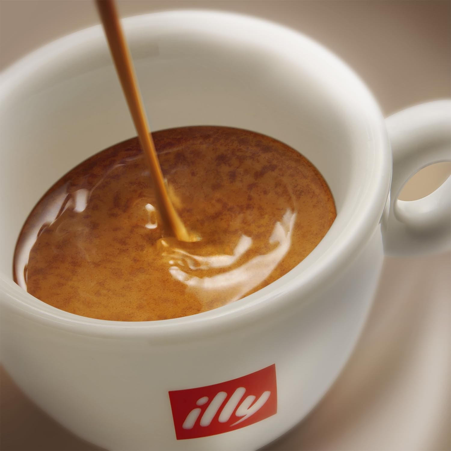 illy Whole Bean Coffee - Perfectly Roasted Whole Coffee Beans – Intenso Dark Roast - Warm Notes of Cocoa & Dried Fruit – Full-Bodied - 100% Arabica Coffee - No Preservatives – 17.6 Ounce