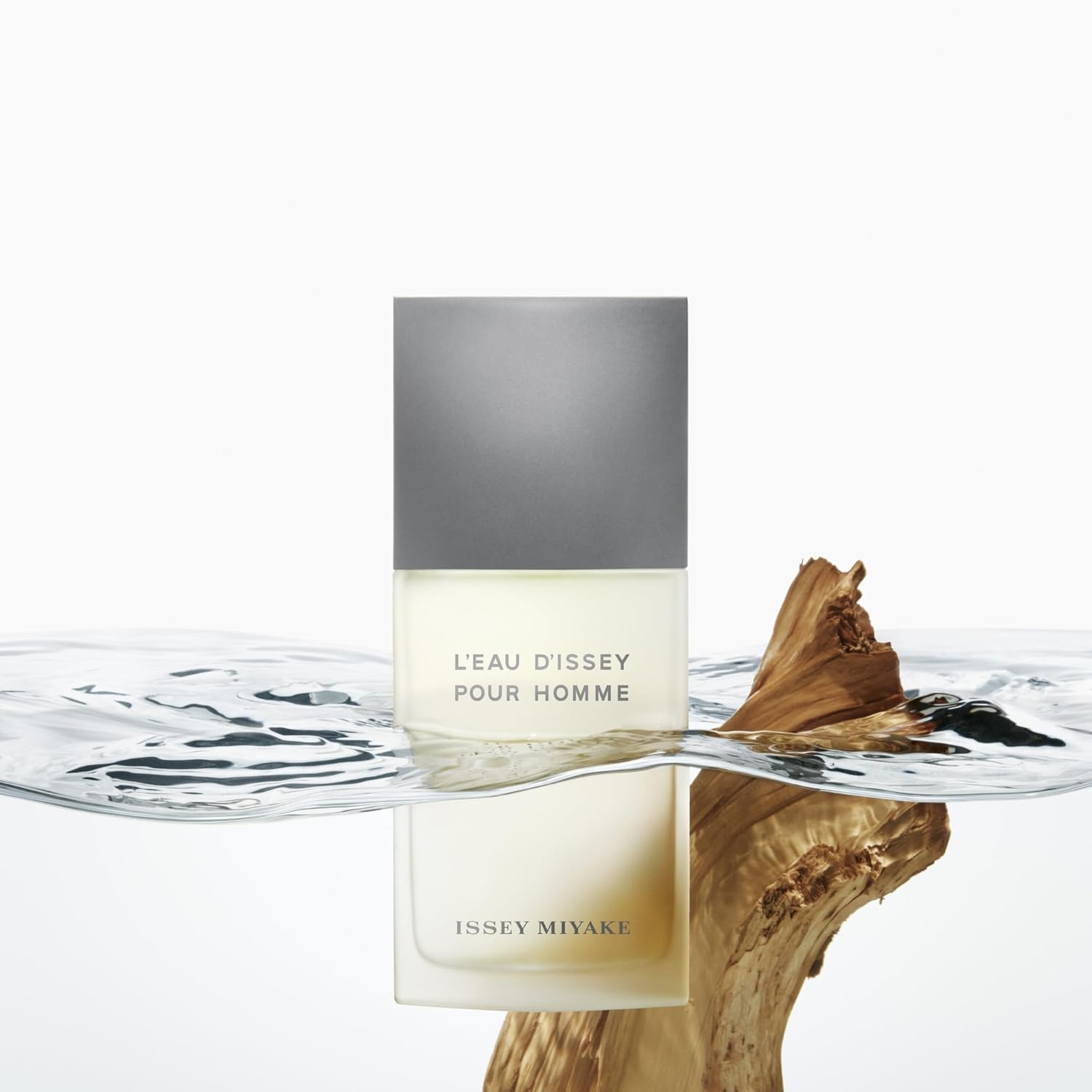 Issey Miyake L'Eau D'Issey Pour Homme Shower Gel - Invigorating, Cleansing Body Gel - Cleanses Skin - With Notes Of Yuzu, Nutmeg & Sandalwood - 6.7 Oz : Issey Miyake: Beauty & Personal Care