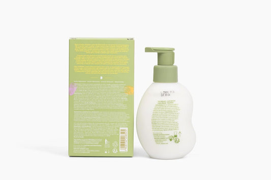 Natura - Mamãe E Bebê Baby Fast Absorbing Moisturizer - 100% Vegan - Plant Based Oils & Cupuaçu Butter - 98.8% Natural Origin - All Skin Types - Cruelty Free - Baby Essentials - 6.7 Fl Oz (200Ml)