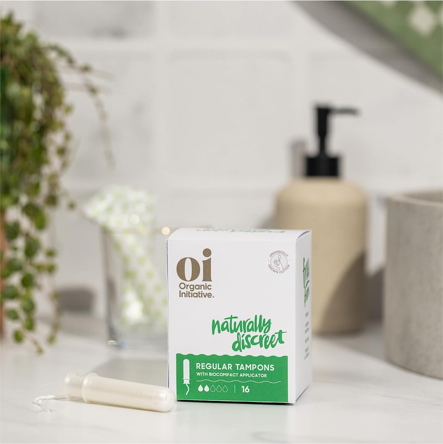 Oi | Organic Initiative - Tampons | Regular Absorbency | Organic Cotton, Unscented | Toxin Free, BPA-Free, Plant-Based BioCompact Applicator | 4x16 Pack (64 Count) : Health & Household