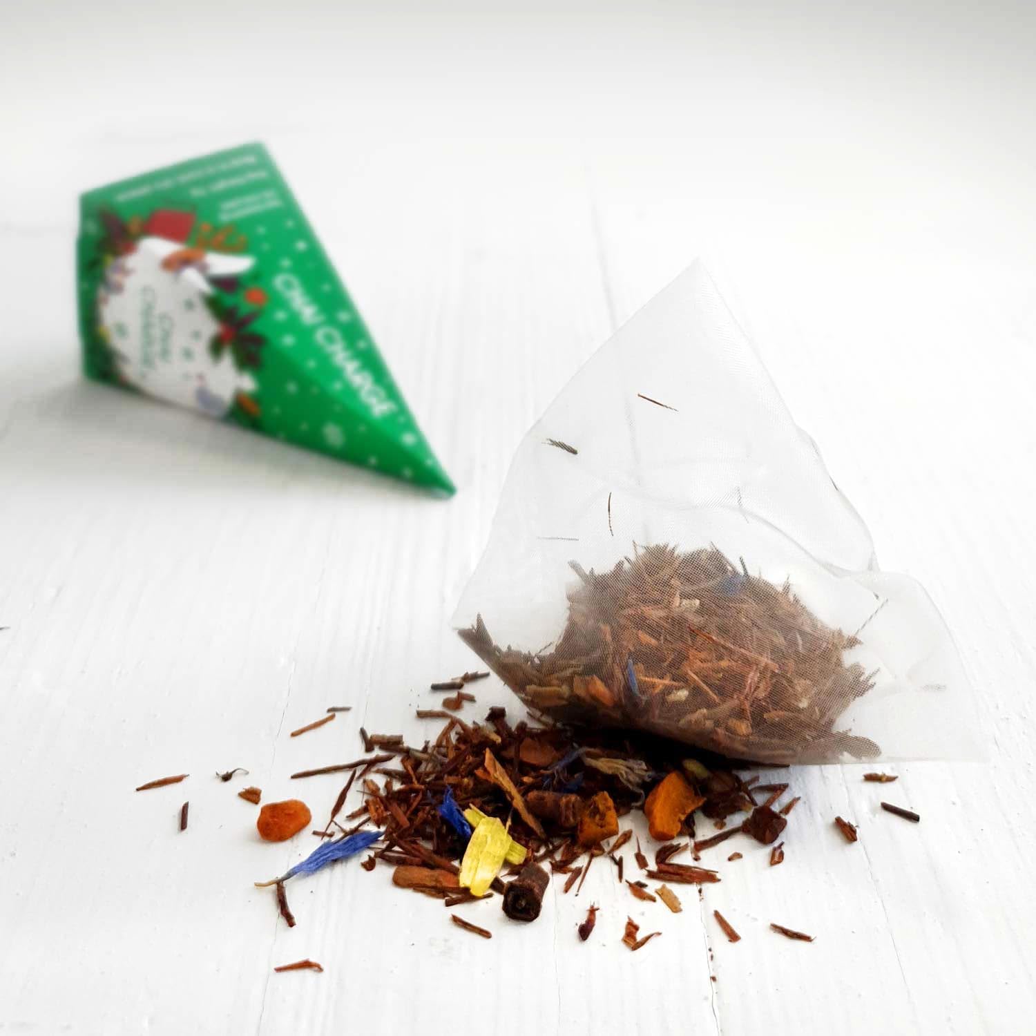 English Tea Shop Organic Holiday White Prism - 12 Pyramid Tea Bags - 4 Different Flavours., 24 g U060802 : Amazon.co.uk: Grocery