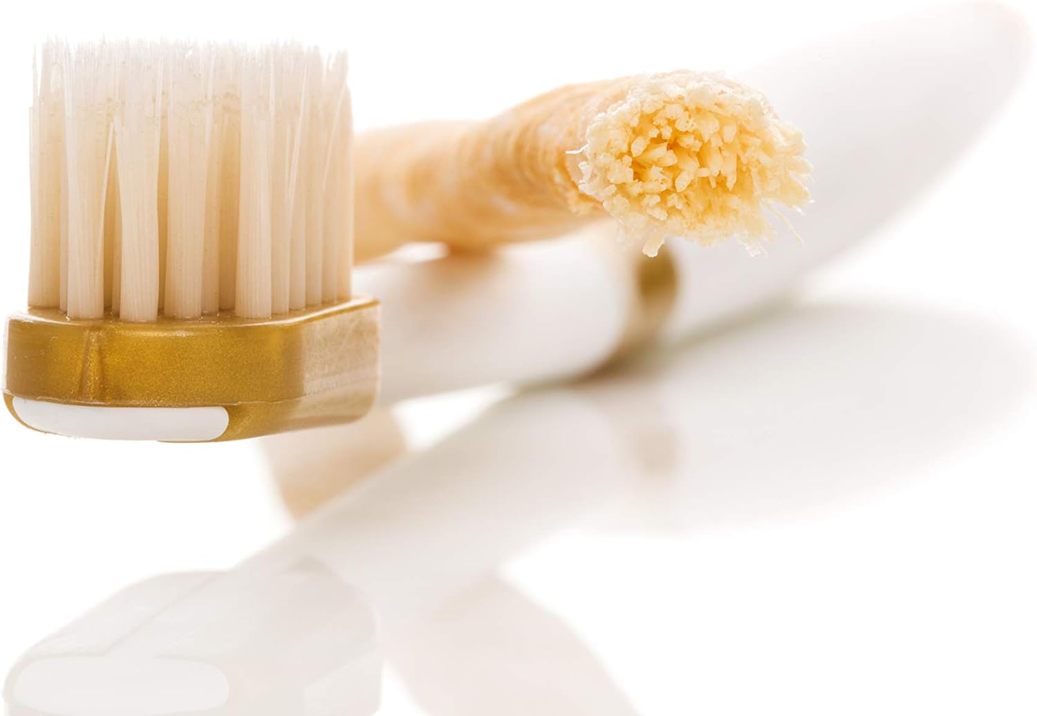 Crystal Miswak Japanese Ionic Luxury Toothbrush. Natural Ceramic Fibres With Powder From Siwak Stick. For Cleaning Teeth Without Toothpaste