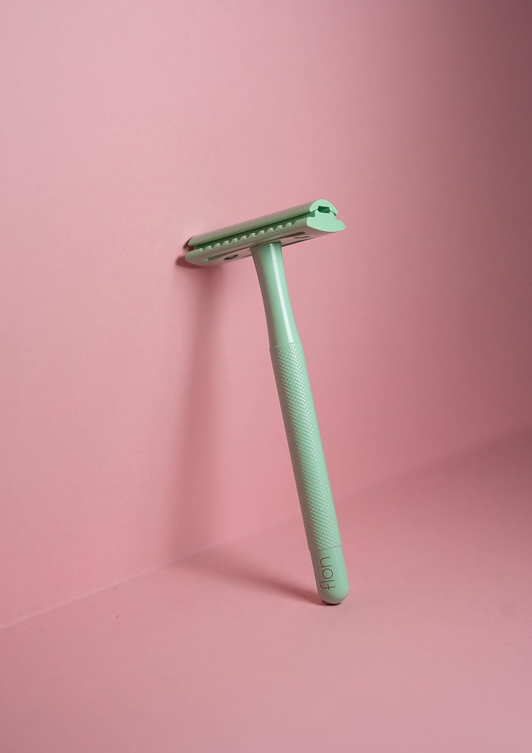 FLON® Single 2.0 Premium Long Double-Edged Safety Razor | Sustainable Plastic Free Zero Waste Gift UK (Pistachio Green) : Amazon.co.uk: Health & Personal Care