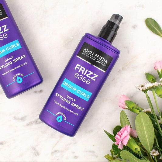 John Frieda Frizz Ease Dream Curls Daily Styling Spray, Curl Reviving Spray for Curly and Wavy Hair, 200 ml : Amazon.co.uk: Beauty