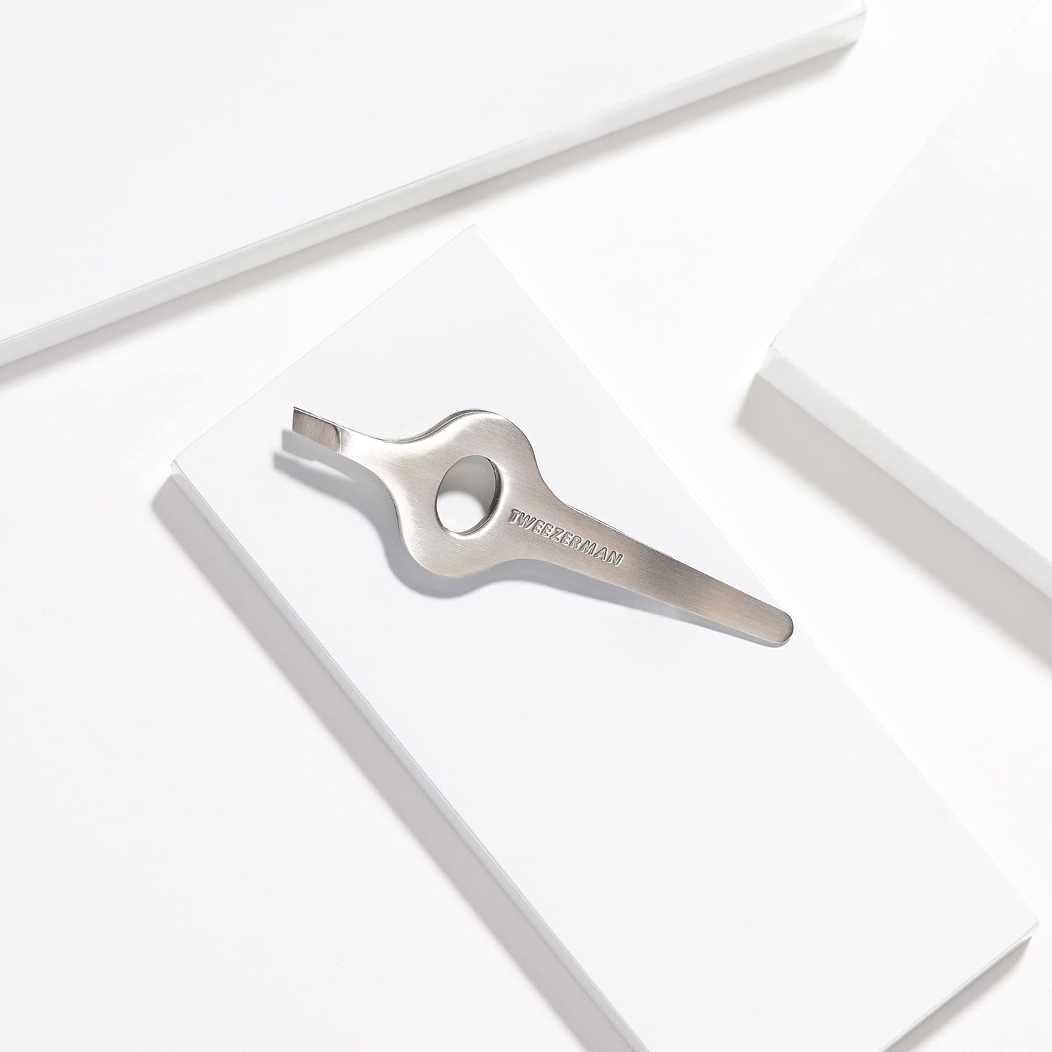 Tweezerman Wide Grip Tweezer Stainless Steel : Amazon.co.uk: Health & Personal Care