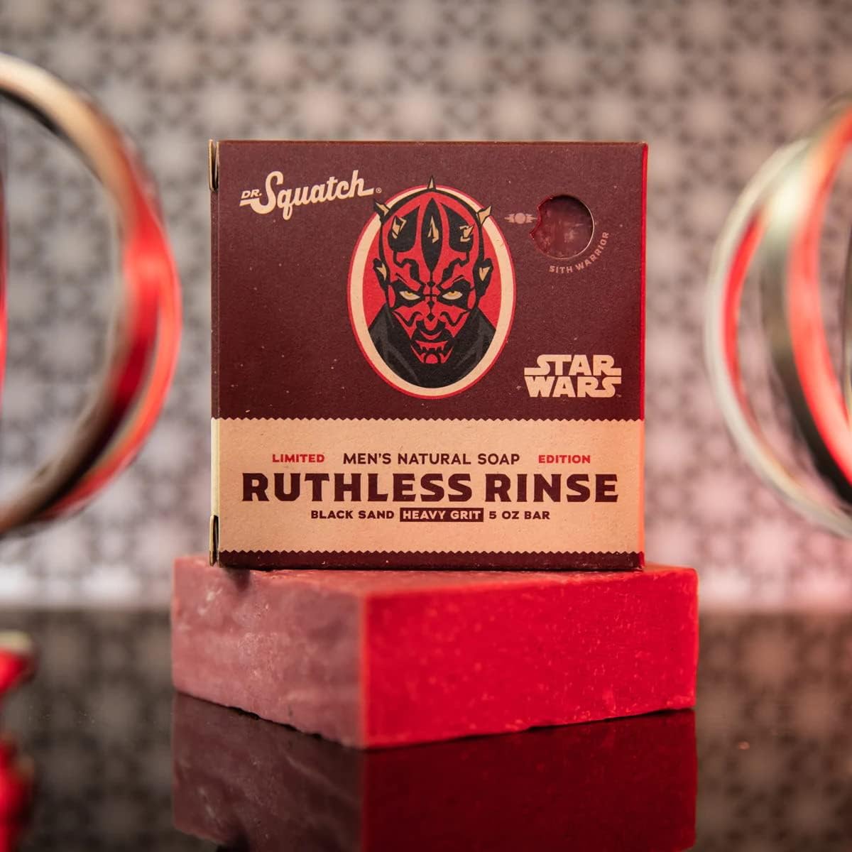 Dr. Squatch Mens Starwars Ruthless Rinse Soap – Limited! - Natural Exfoliating Soap Bar for Men with Volcanic Sand, Dragon Fruit and Coconut Oil – Bar Handmade in USA, Pack Of 1, 5 Oz : Amazon.co.uk: Beauty