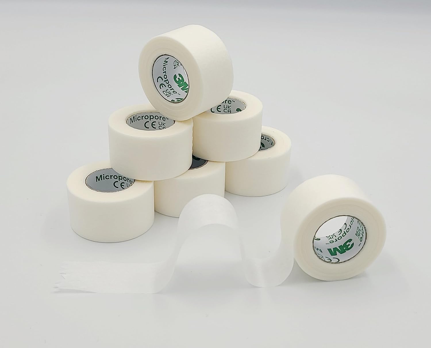 Micropore Surgical Tape 2.5cm x 9.14m | 3M - 4 Rolls Micropore Surgical Tape | Medical Tape for Skin, Dressings and Face | First Aid Tape Suitable for Sensitive Skin : Amazon.co.uk: Health & Personal Care