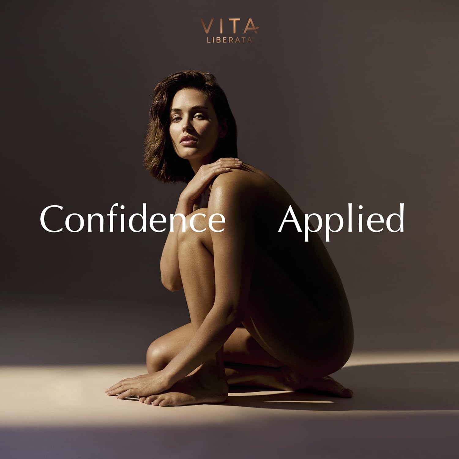 VITA LIBERATA, Fabulous Gradual Tanning Lotion 400ml & Dual Sided Self Tanner Mitt, Super Hydrating Hyaluronic Acid, Designed for Face & Body, Buildable Formula, Streak Free, Lasting Finish : Amazon.co.uk: Beauty