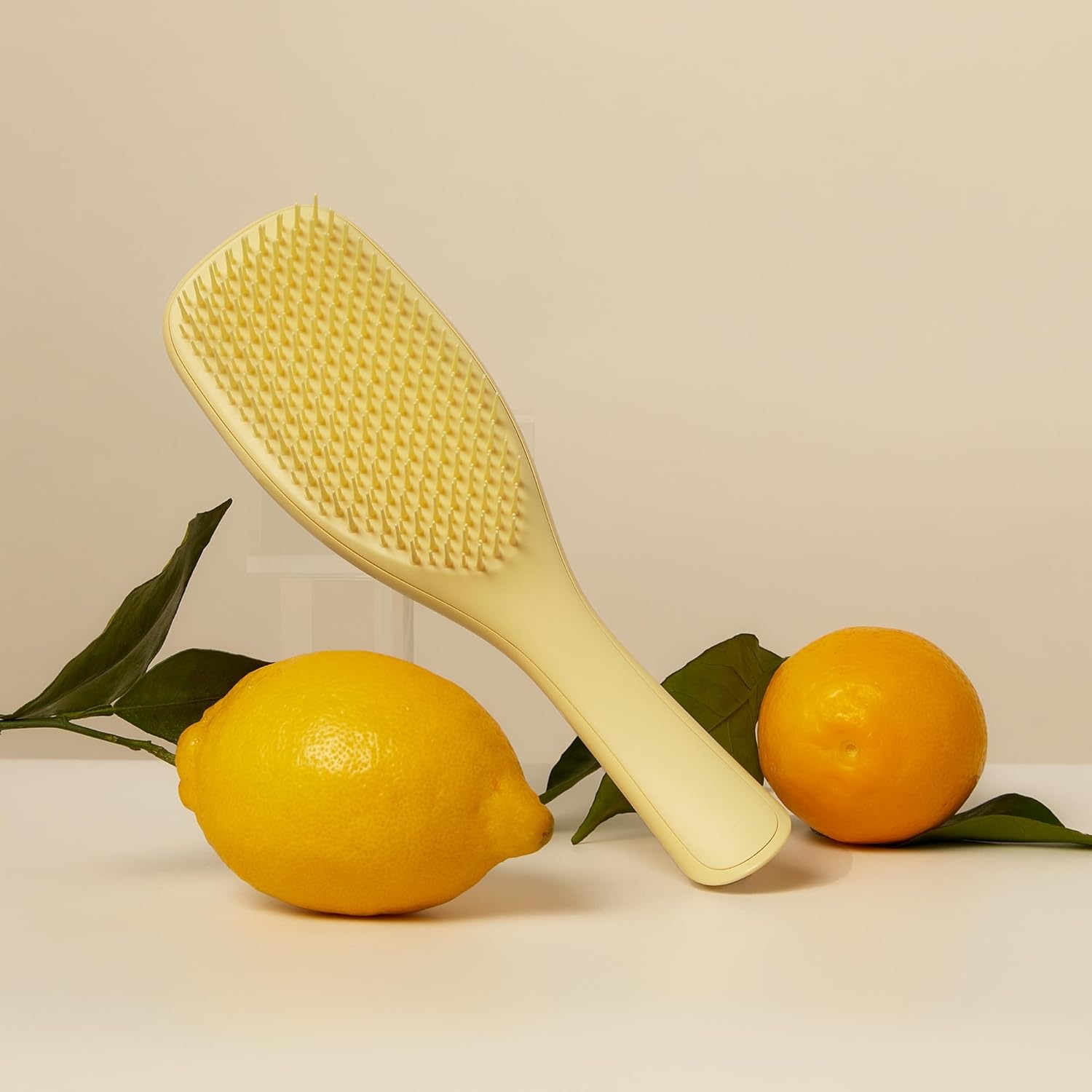 Tangle Teezer Plant-Based Ultimate Detangler Brush, Dry & Wet Hair Brush, Eliminates Knots & Reduces Breakage for Curly to Coily, 3C to 4C Hair Types, Pastel Yellow : Amazon.co.uk: Beauty