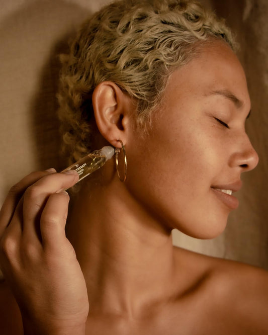 Aromatherapy Associates Revive Morning Roller Ball. Premium Blend Of Neroli And Grapefruit Essential Oils To Reset And Refresh On The Go (0.34 Fl Oz)