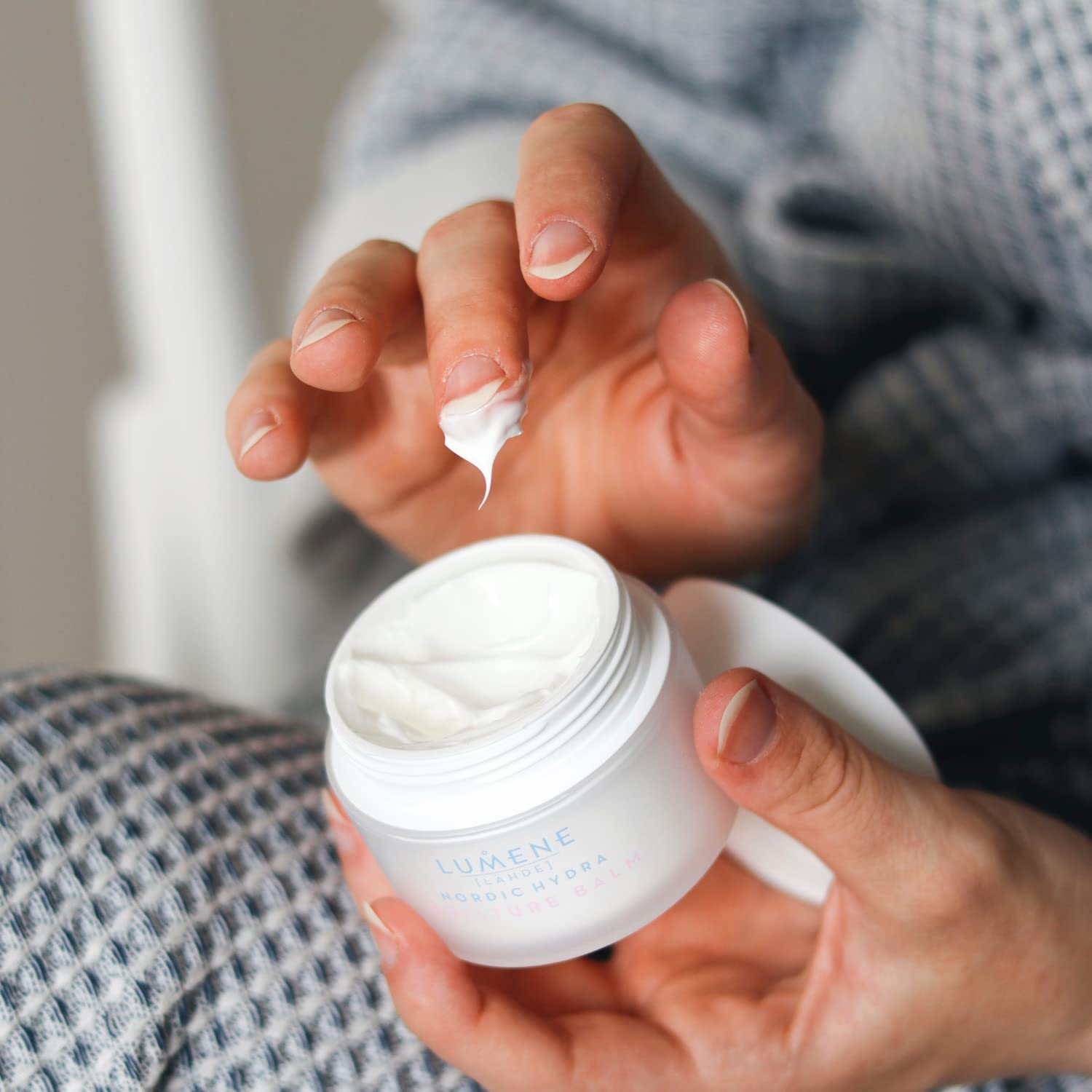 Lumene Nordic Hydra Hydration Rescue 24H Replenishing Balm - Lightweight Face Cream + Dry Skin Hydrating Moisturizer - Organic Nordic Birch Sap, Arctic Spring Water & Plumping Hyaluronic Acid (1.7Oz) : Beauty & Personal Care