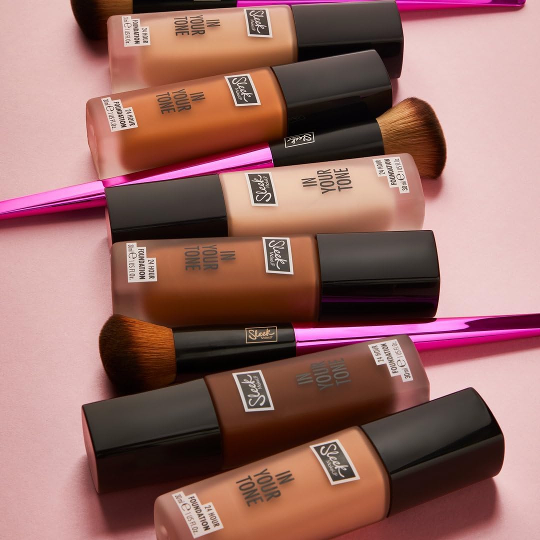 Sleek MakeUP Fully Equipped Foundation Brush with extremely fine, soft, 100% synthetic fibres and angular shape for an airbrushed, streak-free, flawless finish : Amazon.co.uk: Beauty